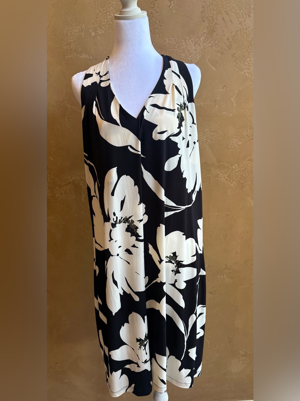 Tommy Bahama Black and White Floral Sleeveless Dress